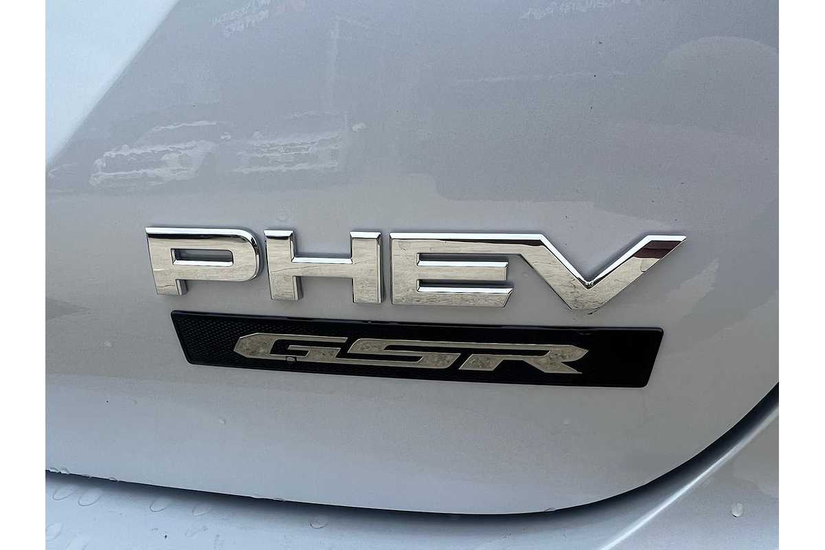 2024 Mitsubishi Outlander PHEV GSR ZM