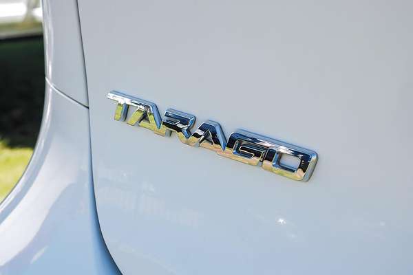 2017 Toyota Tarago GLi ACR50R