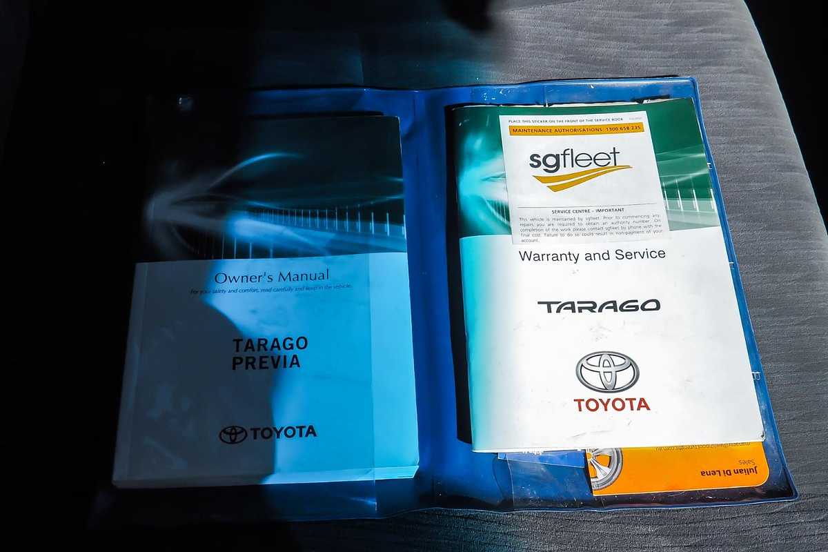 2017 Toyota Tarago GLi ACR50R