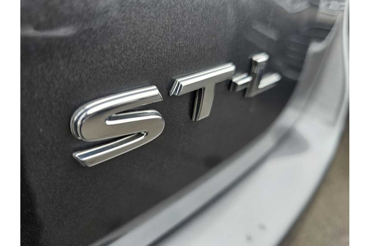 2016 Nissan Pathfinder ST-L R52