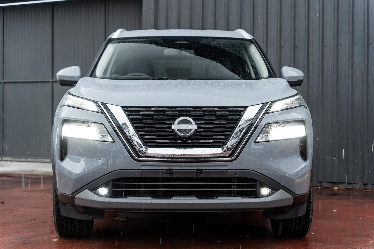 2023 Nissan X-TRAIL ST-L T33