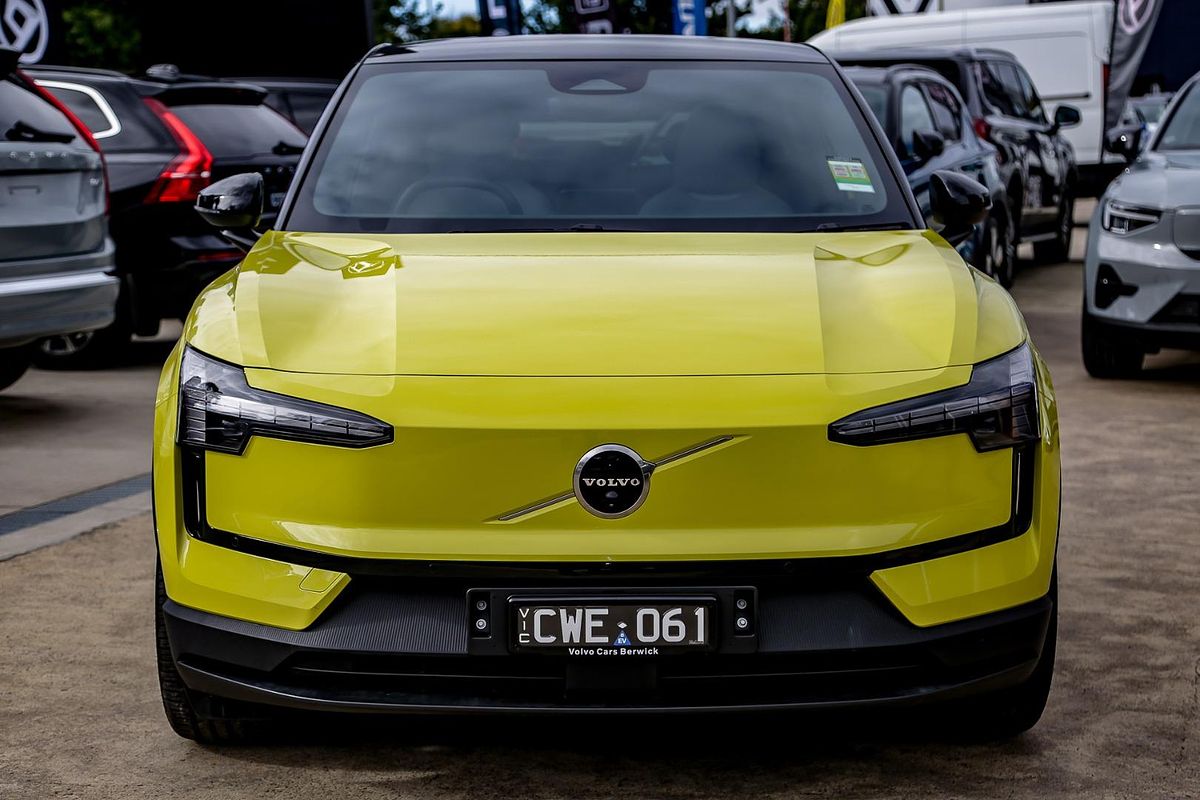 2024 Volvo EX30 Single Motor Extended Range Ultra