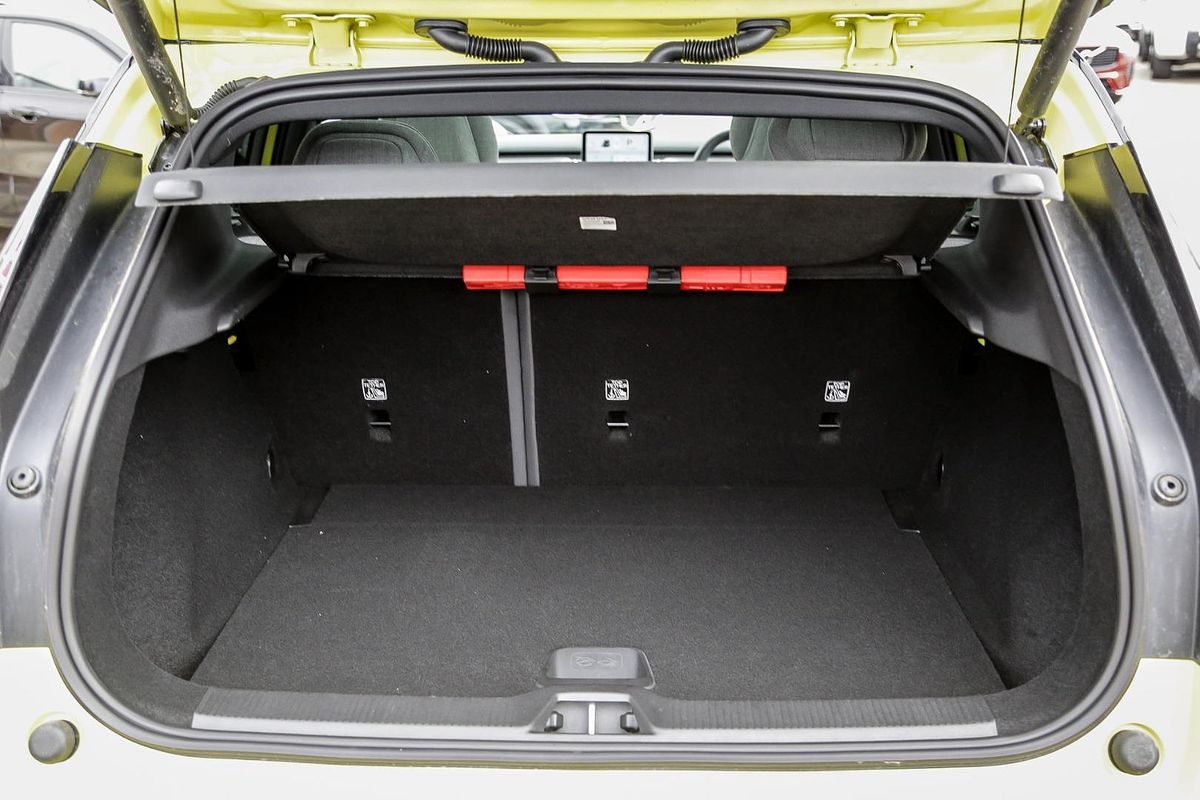 2024 Volvo EX30 Single Motor Extended Range Ultra