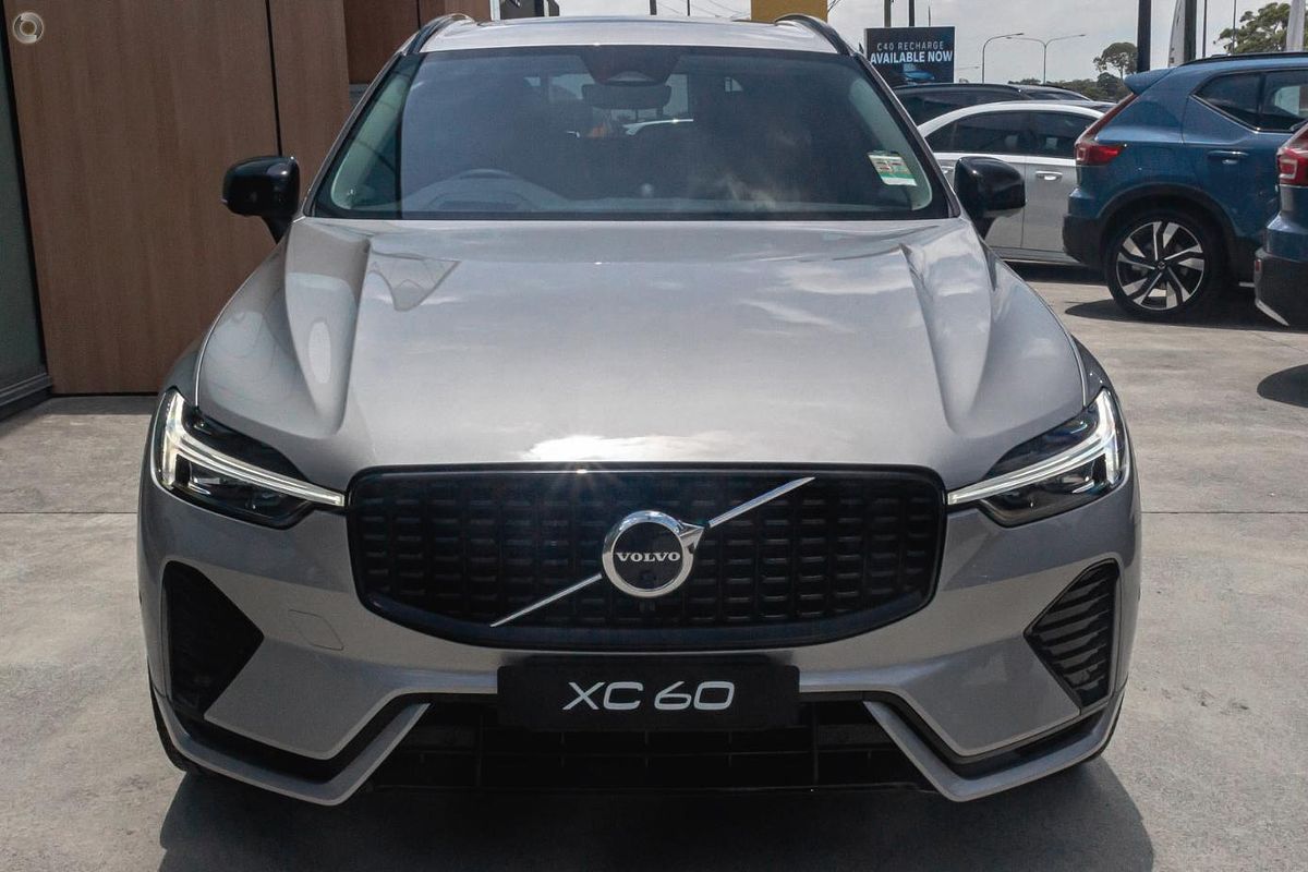 2024 Volvo XC60 Recharge Ultimate T8 Plug-In Hybrid