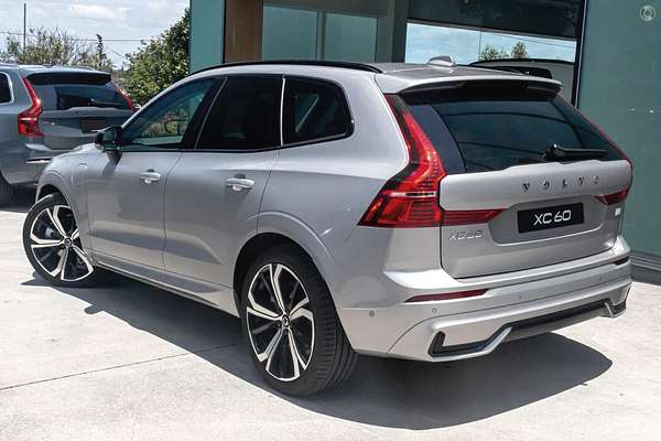 2024 Volvo XC60 Recharge Ultimate T8 Plug-In Hybrid