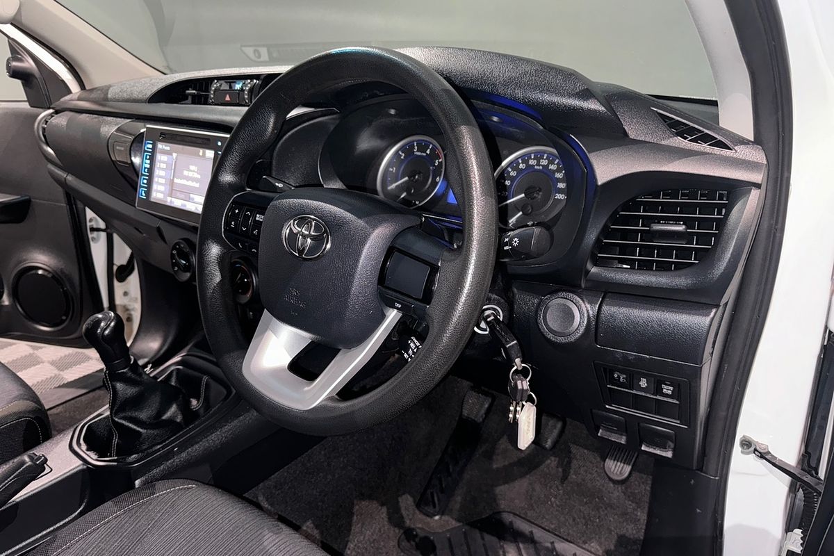 2016 Toyota Hilux SR Double Cab GUN126R 4X4