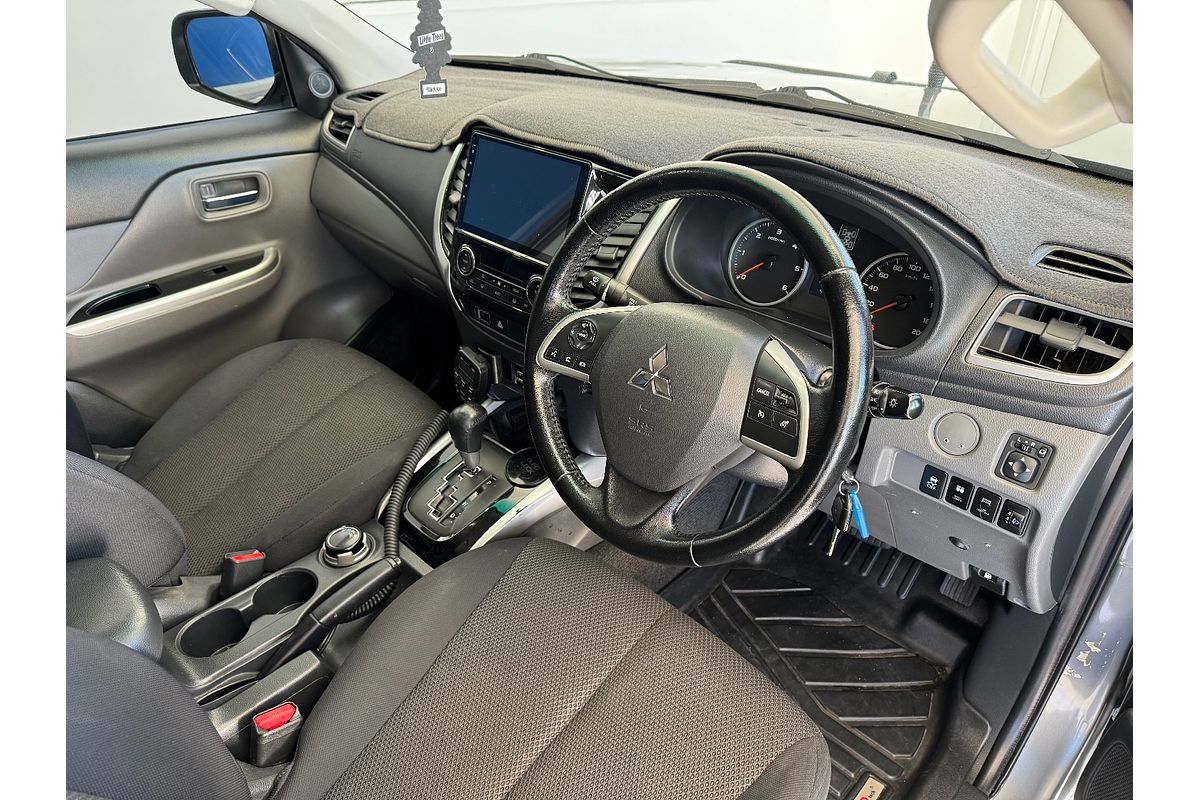2015 Mitsubishi Triton GLS MQ 4X4
