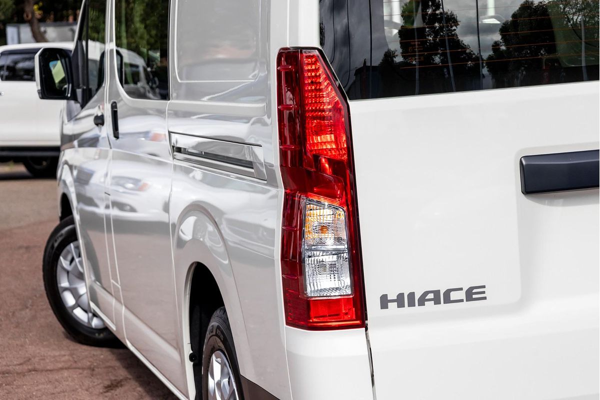 2023 Toyota Hiace GDH300R