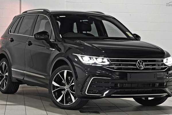 2023 Volkswagen Tiguan 162TSI R-Line 5N