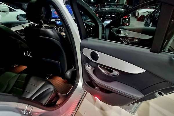 2019 Mercedes-Benz C-Class C300 W205