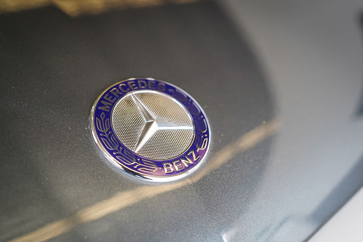 2012 Mercedes Benz C-Class C200 BlueEFFICIENCY 7G-Tronic + Elegance W204 MY12