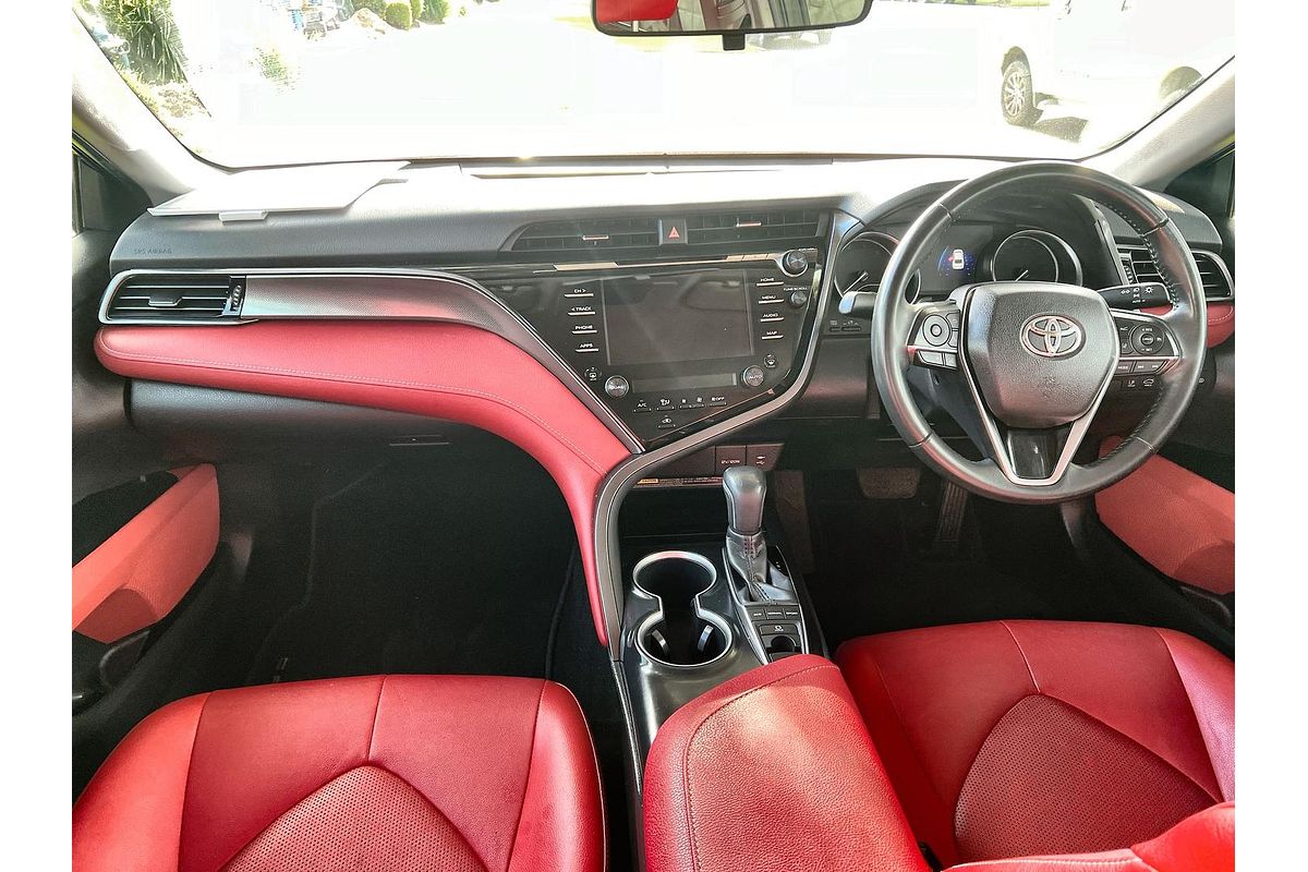 2019 Toyota Camry SX GSV70R