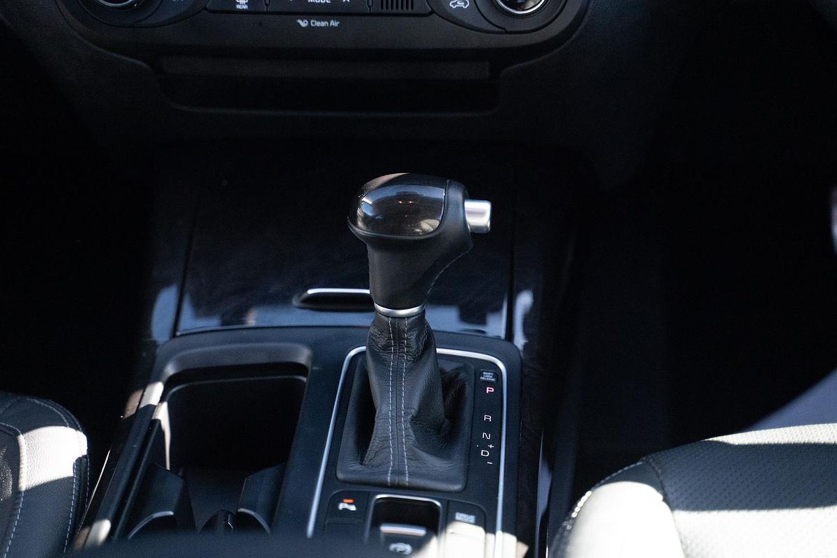 2016 Kia Sorento SLi UM