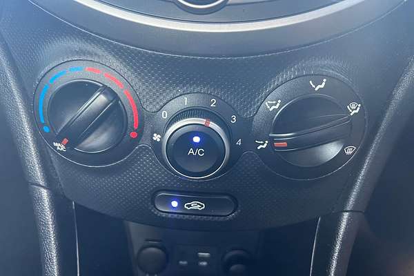 2017 Hyundai Accent Sport RB5