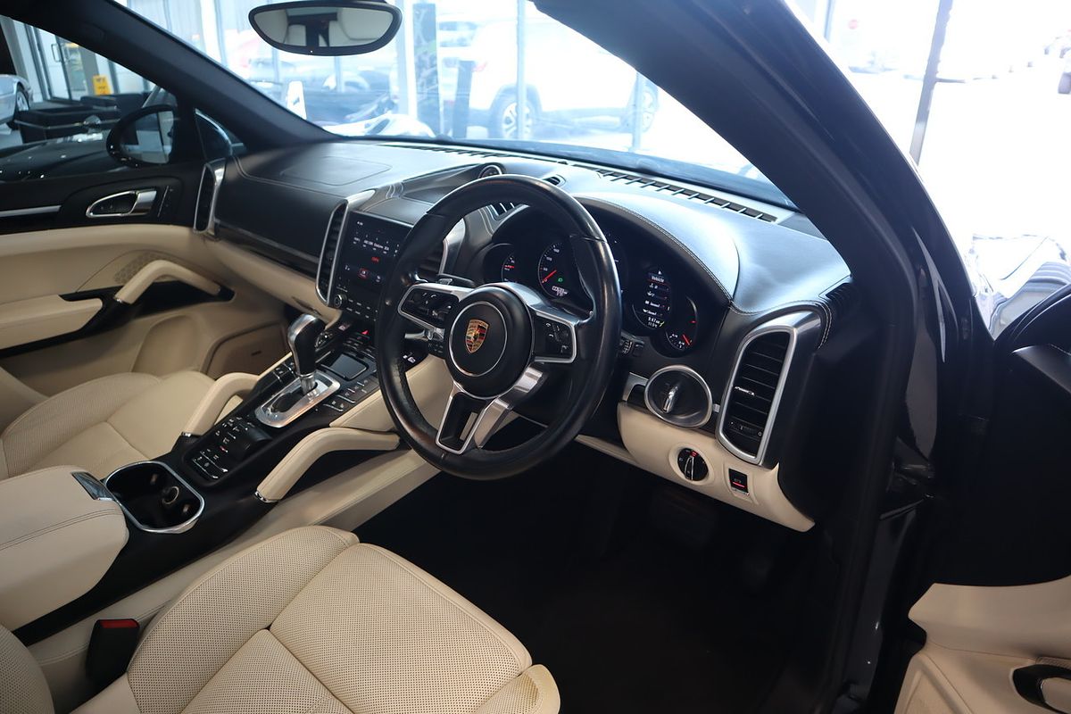 2016 Porsche Cayenne Diesel Tiptronic Platinum Edition 92A MY17