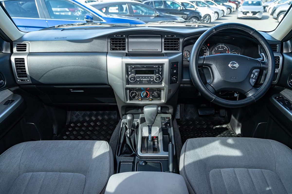 2015 Nissan Patrol ST Y61