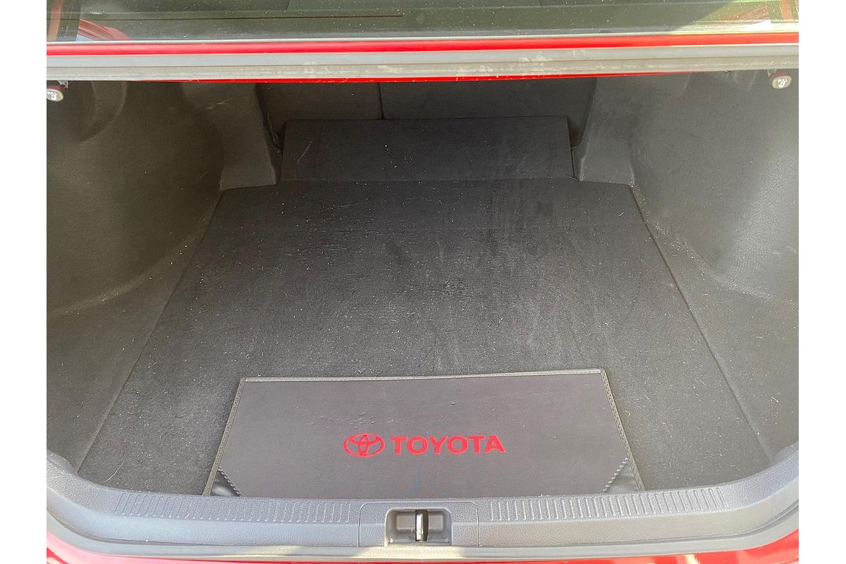 2019 Toyota Camry SL GSV70R