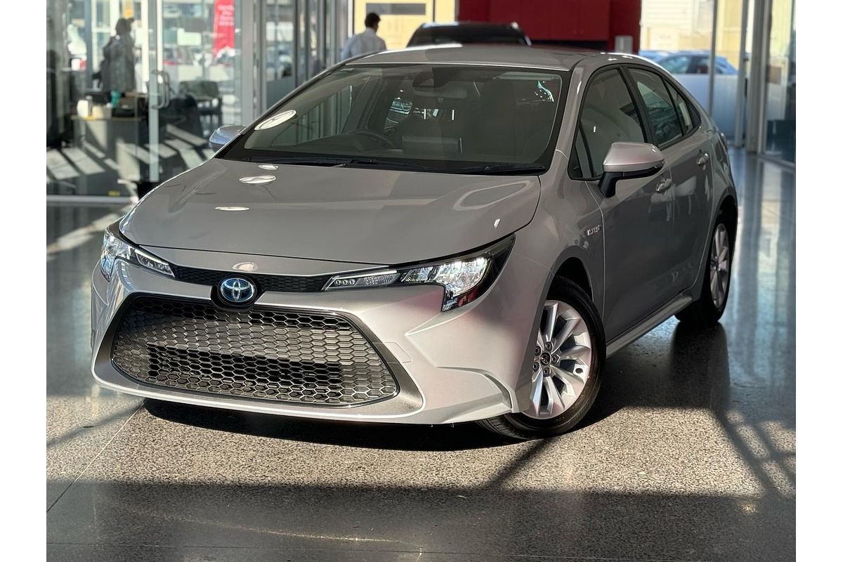 SOLD 2021 Toyota Corolla Ascent Sport Hybrid in Silver Used Sedan Seaford VIC