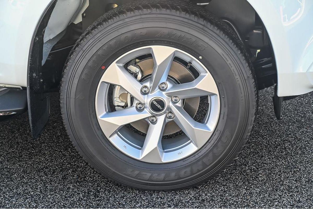 2024 Isuzu MU-X LS-M