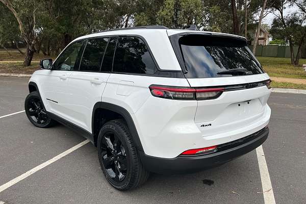 2023 Jeep Grand Cherokee Night Eagle WL