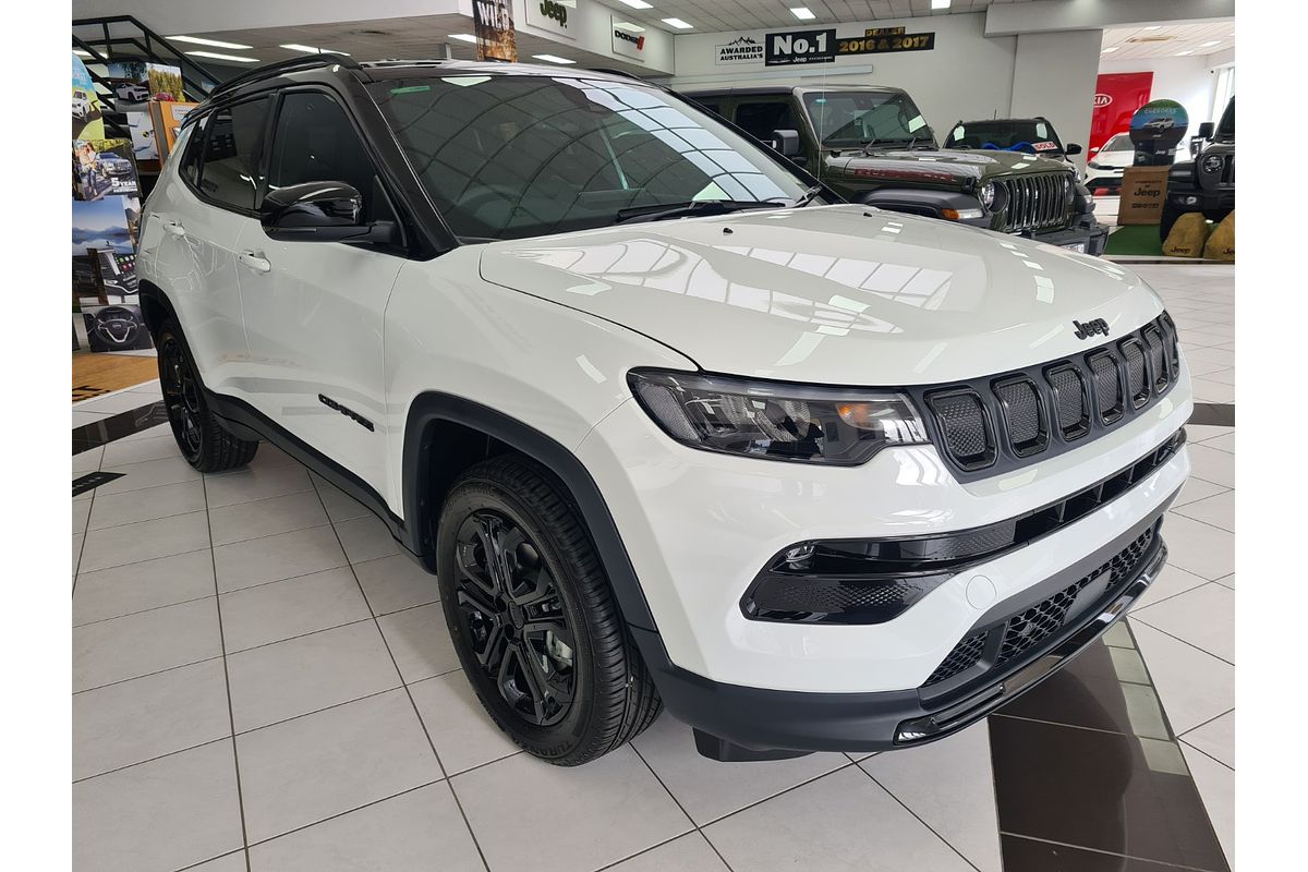 2023 Jeep Compass Night Eagle M6