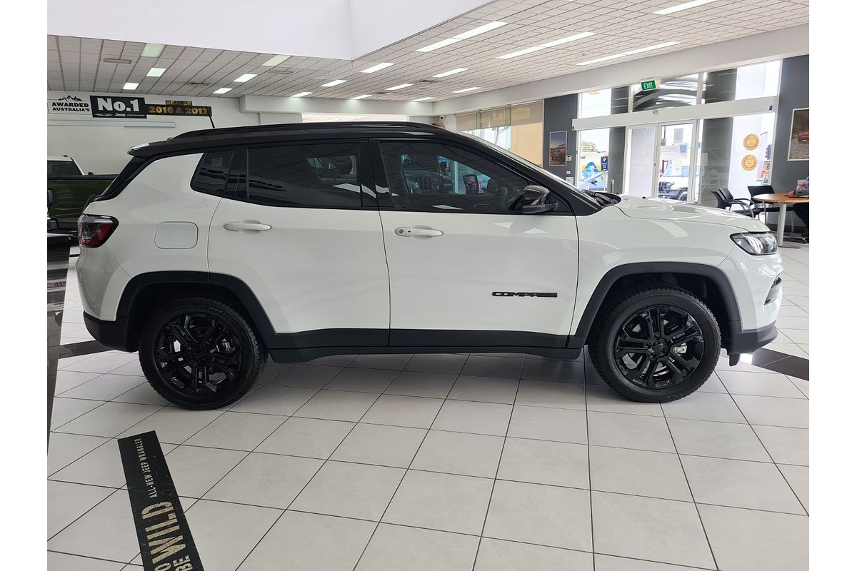 2023 Jeep Compass Night Eagle M6