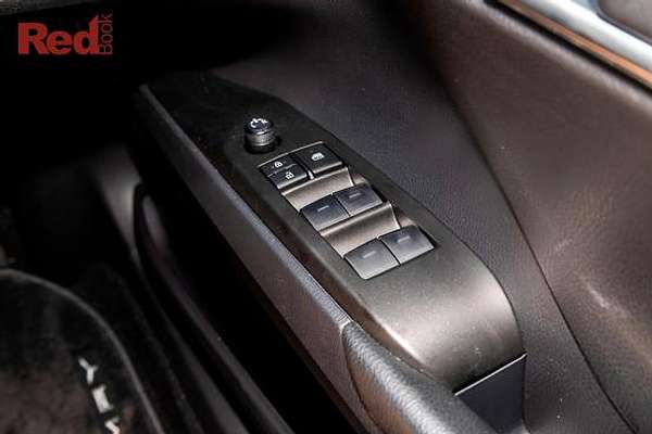 2025 Toyota Camry Ascent AXVH80R