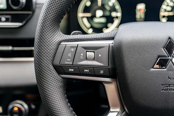 2024 Mitsubishi Outlander PHEV GSR ZM