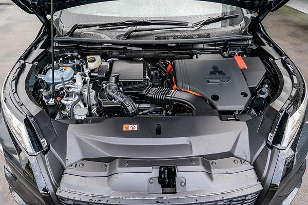 2024 Mitsubishi Outlander PHEV GSR ZM