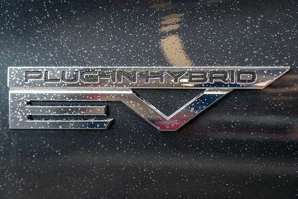 2024 Mitsubishi Outlander PHEV GSR ZM