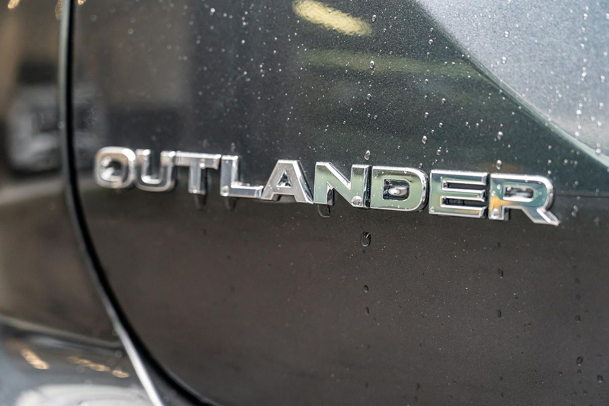 2024 Mitsubishi Outlander PHEV GSR ZM