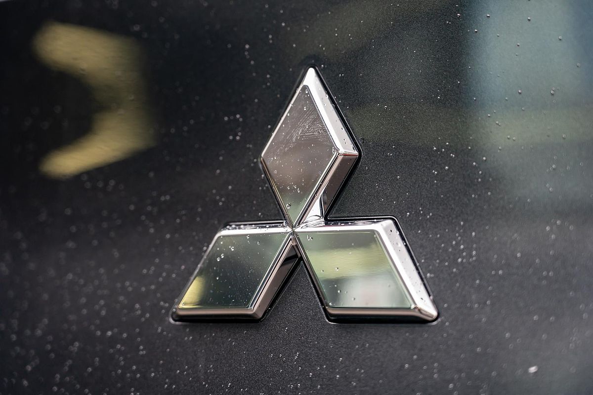 2024 Mitsubishi Outlander PHEV GSR ZM