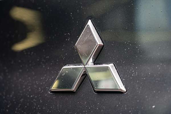 2024 Mitsubishi Outlander PHEV GSR ZM