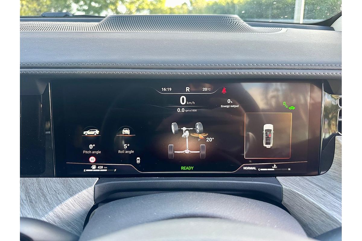 2024 GWM Tank 500 Lux Hybrid P03