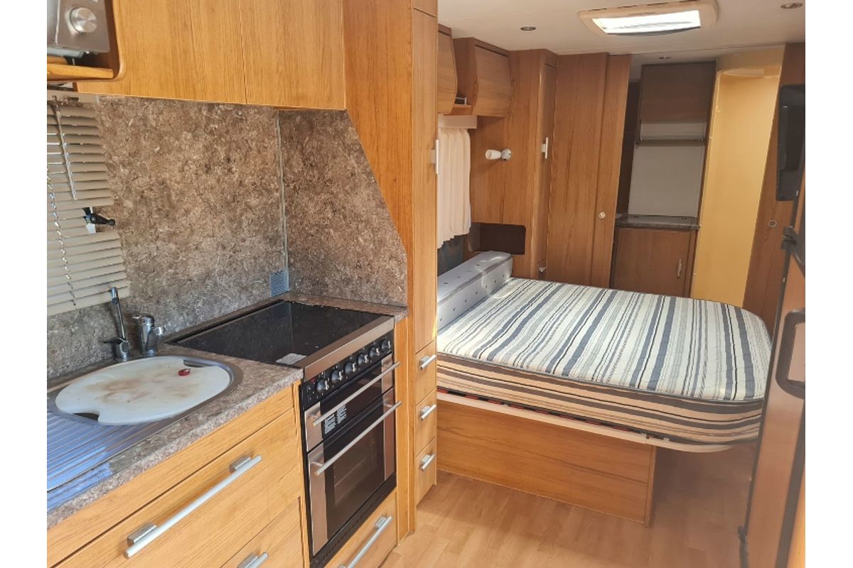 2010 Jayco STERLING CARAVAN 21.65-3.10ST