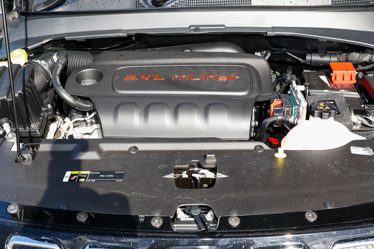 2023 Jeep Compass Limited M6