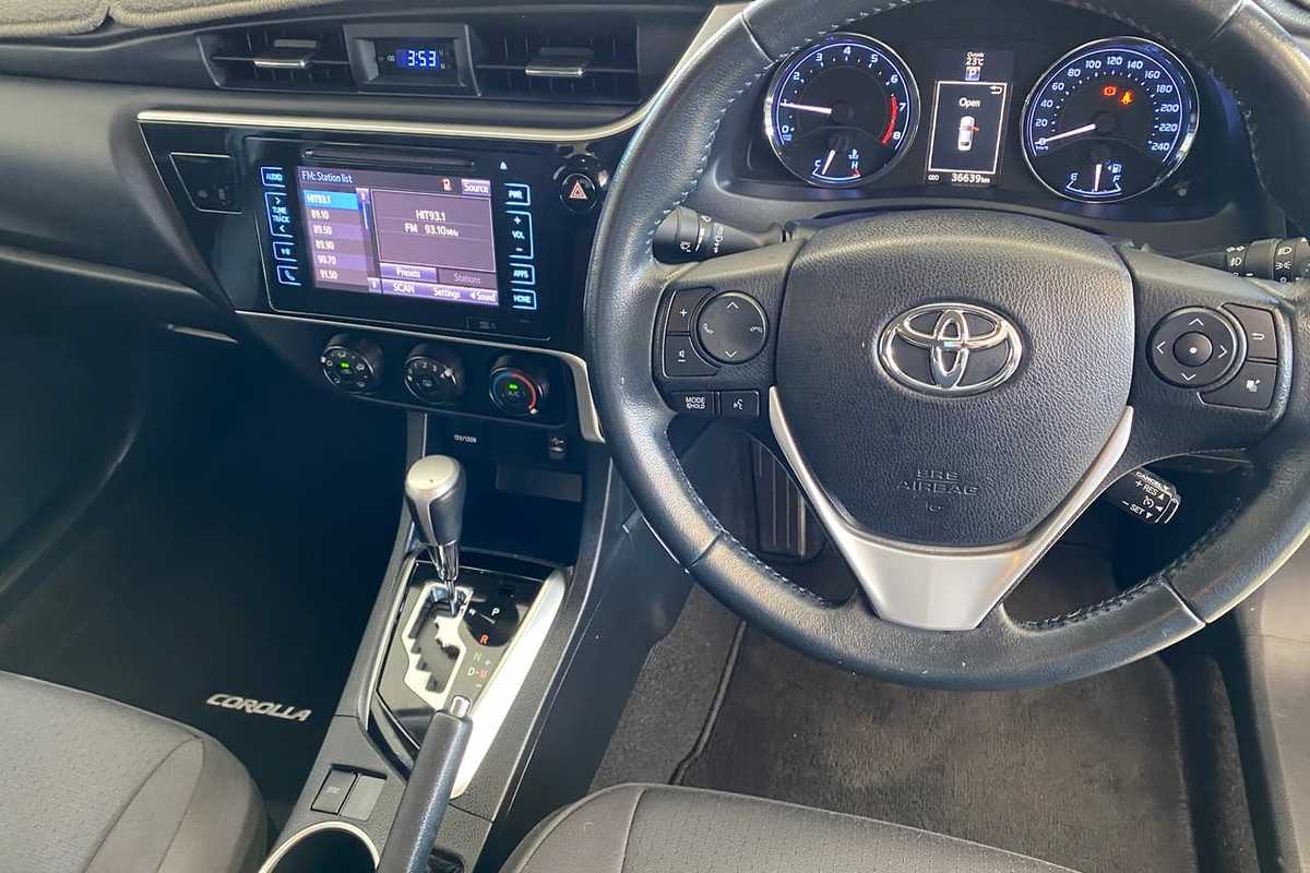 2018 Toyota COROLLA SX ZRE172R