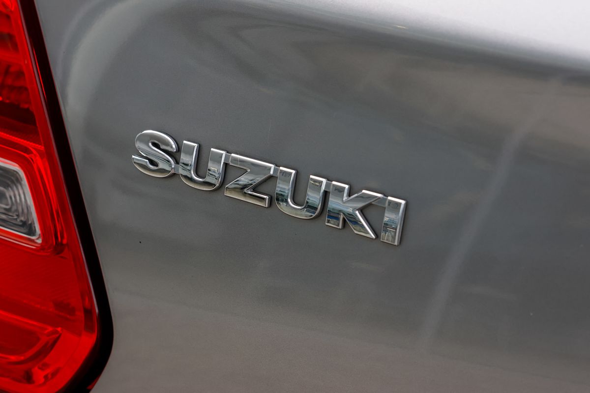 2018 Suzuki Swift GL Navigator AZ