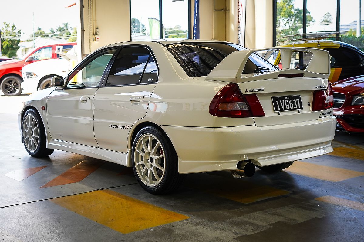 1996 Mitsubishi Lancer GSR Evo IV CN9A