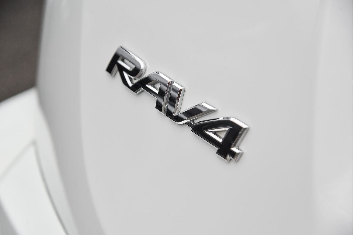 2018 Toyota RAV4 GX ASA44R