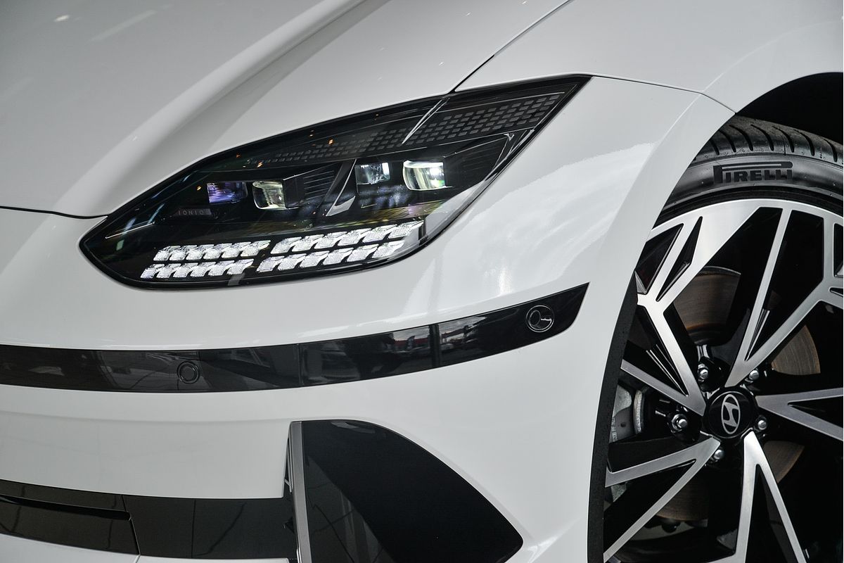 2024 Hyundai IONIQ 6 EPIQ CE.V2