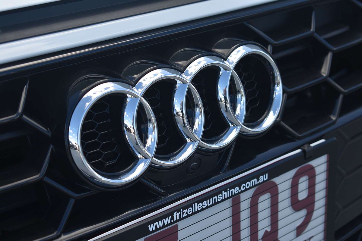 2024 Audi A4 35 TFSI S line B9