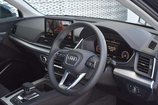 2023 Audi Q5 35 TDI FY
