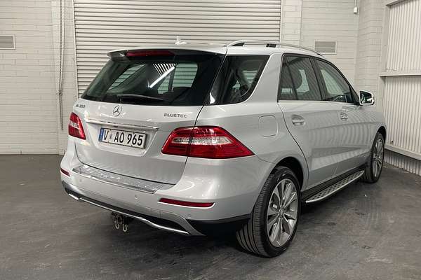 2013 Mercedes-Benz M-Class ML350 BlueTEC W166