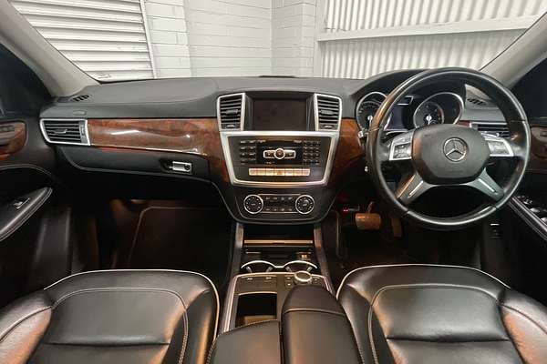 2013 Mercedes-Benz M-Class ML350 BlueTEC W166