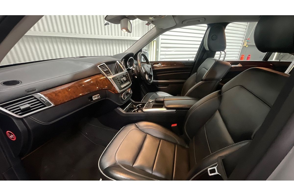 2013 Mercedes-Benz M-Class ML350 BlueTEC W166