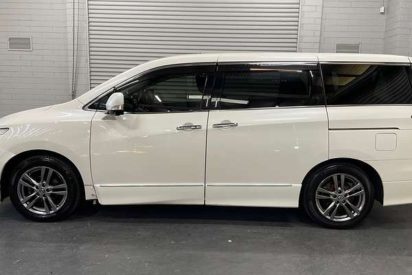2012 Nissan ELGRAND HIGHWAY STAR