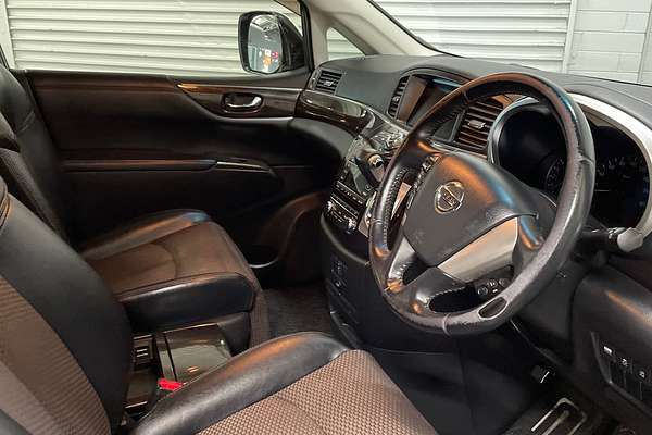 2012 Nissan ELGRAND HIGHWAY STAR