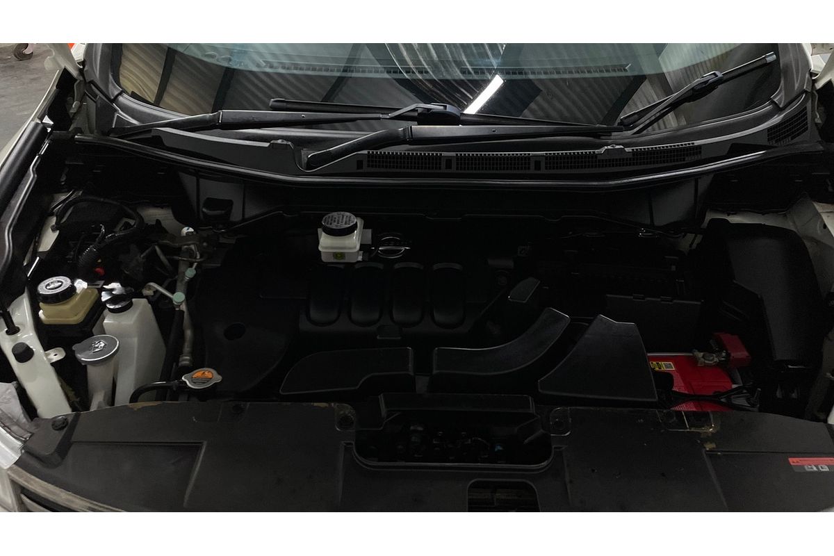 2012 Nissan ELGRAND HIGHWAY STAR