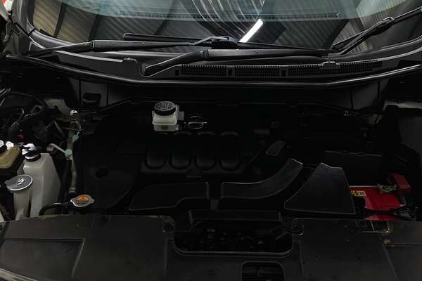 2012 Nissan ELGRAND HIGHWAY STAR